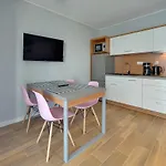 Komfortowe Sun Seasons 24 W Pogorzelicy Blisko Morza By Renters Appartement *