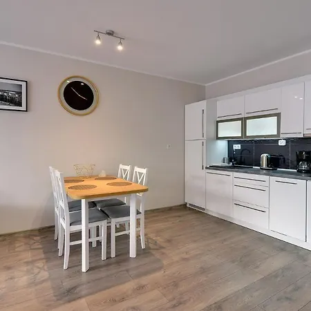 Apartament Komfortowe Sun Seasons 24 W Pogorzelicy Blisko Morza By Renters