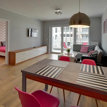 Komfortowe Sun Seasons 24 W Pogorzelicy Blisko Morza By Renters Apartmán *