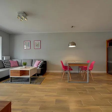 Komfortowe Sun Seasons 24 W Pogorzelicy Blisko Morza By Renters Apartament *