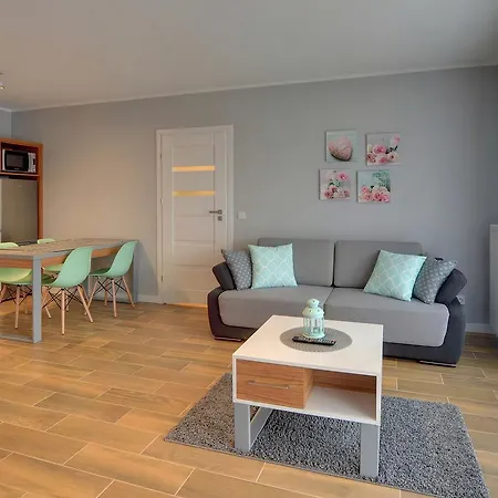 Apartament Komfortowe Sun Seasons 24 W Pogorzelicy Blisko Morza By Renters *